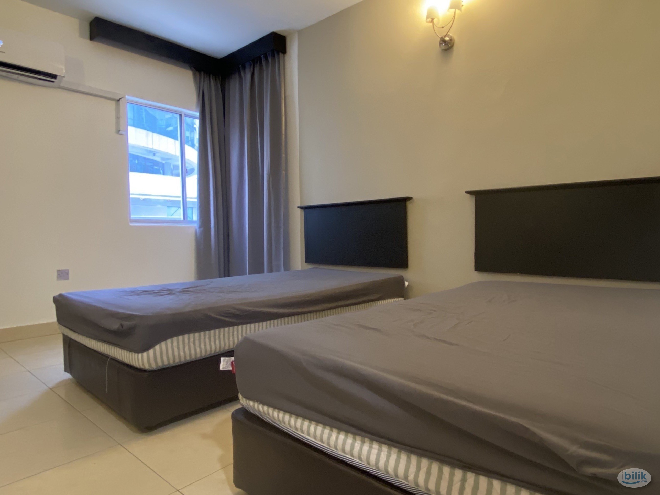 wow! 👫Room~CIQ/Walking Distance/300 Booking Fee - Image 2
