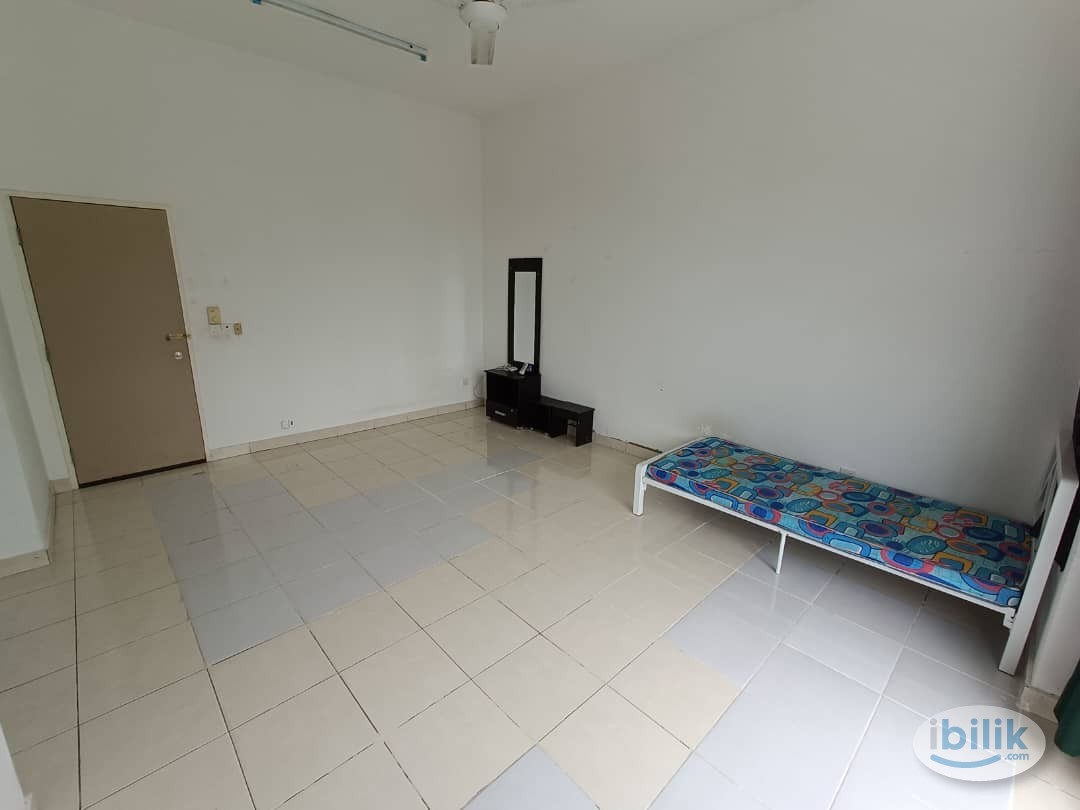 Room for Rent with Air-Cond ❄ @ Setia Indah near SCM, Top Glove - Image 3