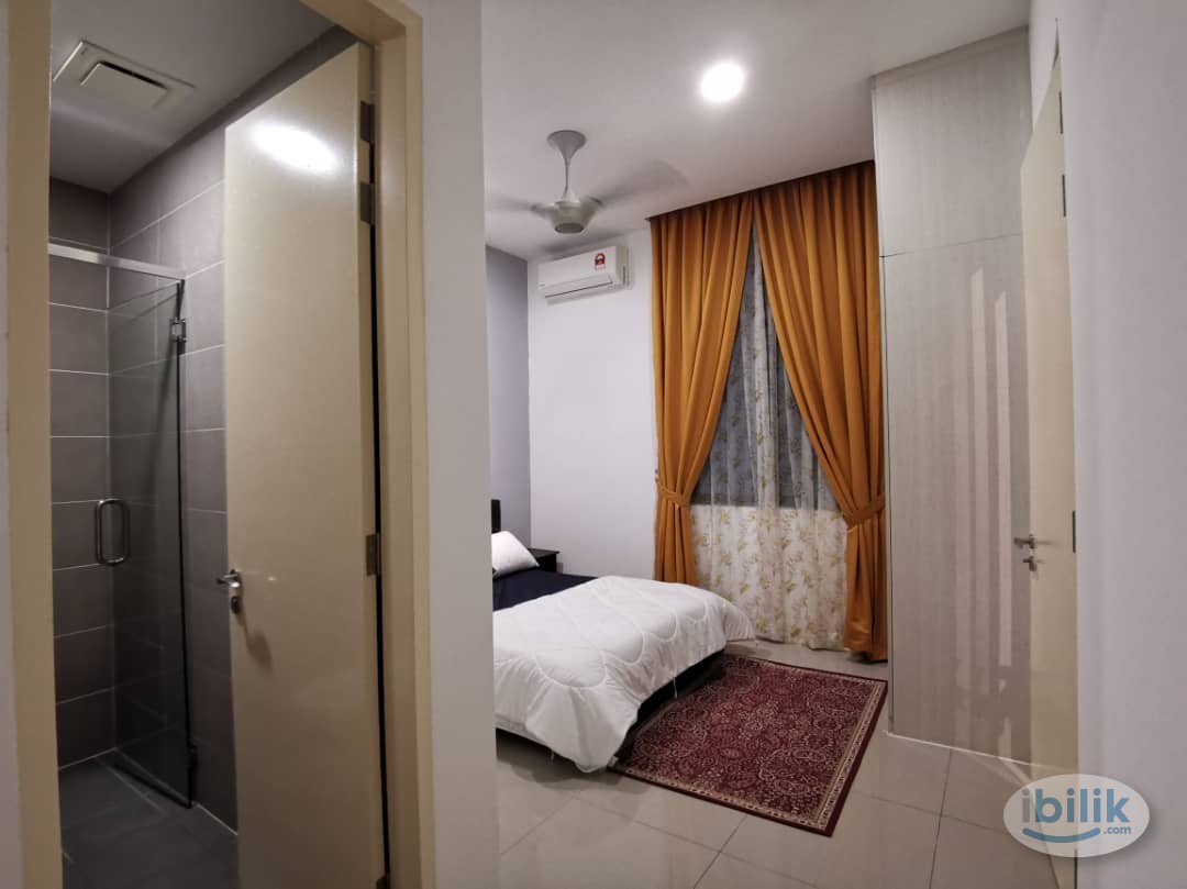 Master Room Free Parking Kitchen Living, Dinning Room usage near Seconk link Medini Johor Bahru Iskandar Puteri - Image 2