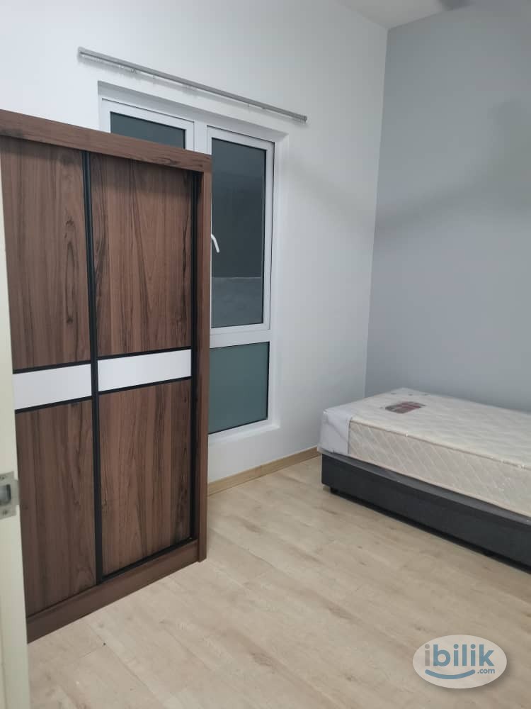 Cheapest Single Room At The Holmes Bandar Tun Razak - Image 2