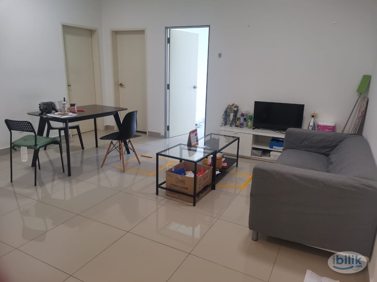 Cheapest Balcony Room At The Holmes Bandar Tun Razak - Image 3