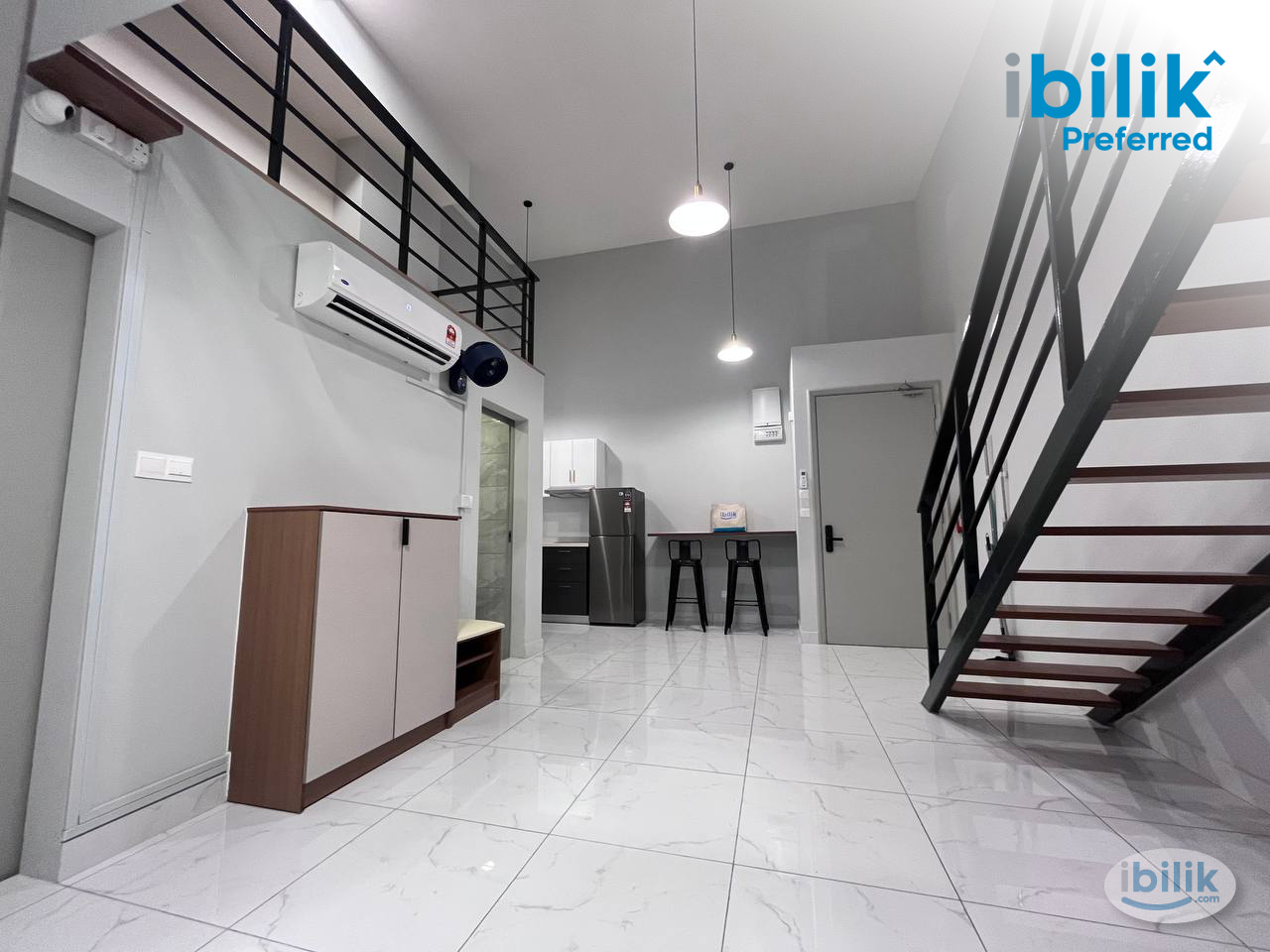 Master Room in Duplex Unit - Image 3