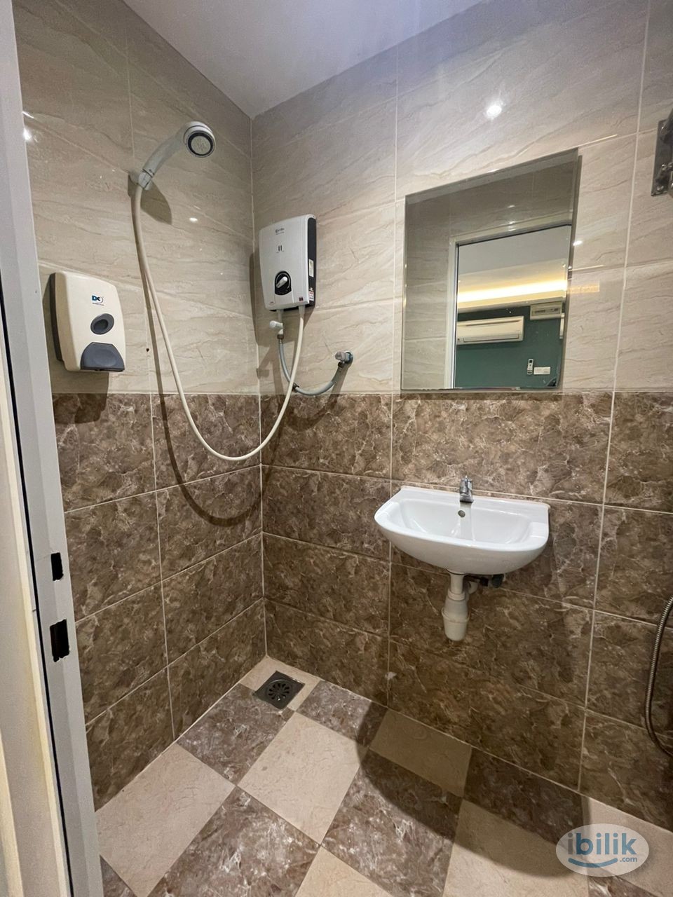 🔥🔥Limited Unit Single Room at Bandar Sunway, Petaling Jaya - Image 1
