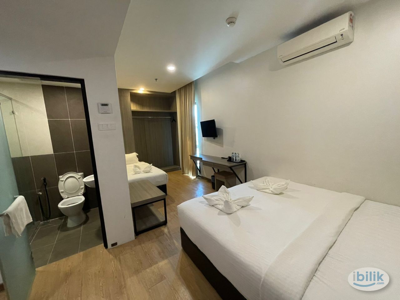 Experience Luxury 3 km from the Petronas Towers 🏙️ at Our Hotel! 🌟 - Image 4