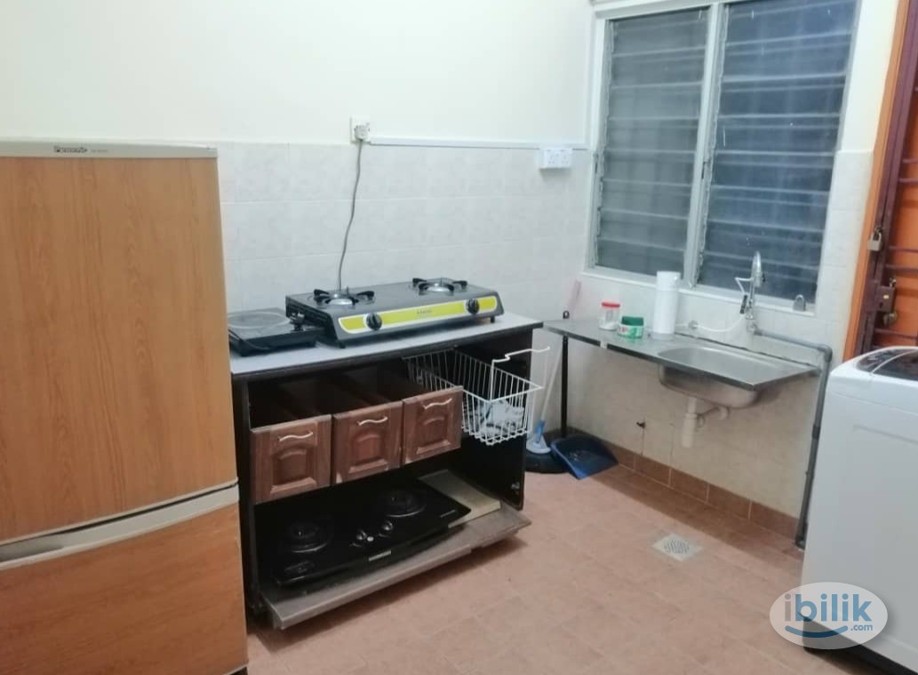 Single Room with attached bathroom - Image 5