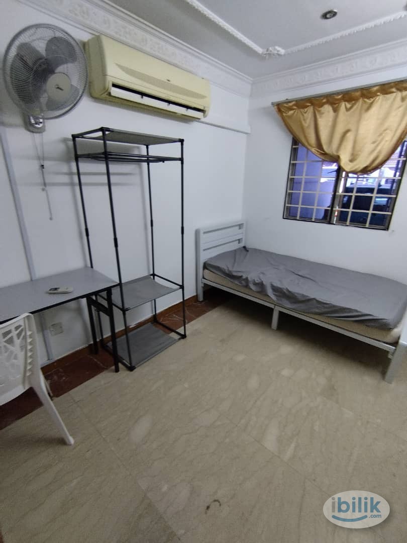 Near One Utama mall 🛌 Room for Rent with ❄️ Air-Cond @ Bandar Utama - Image 3