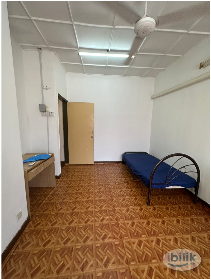 Walking Distance to SS18 LRT 🏡 Rooms for rent at SS18 Subang Jaya 🏡 - Image 1