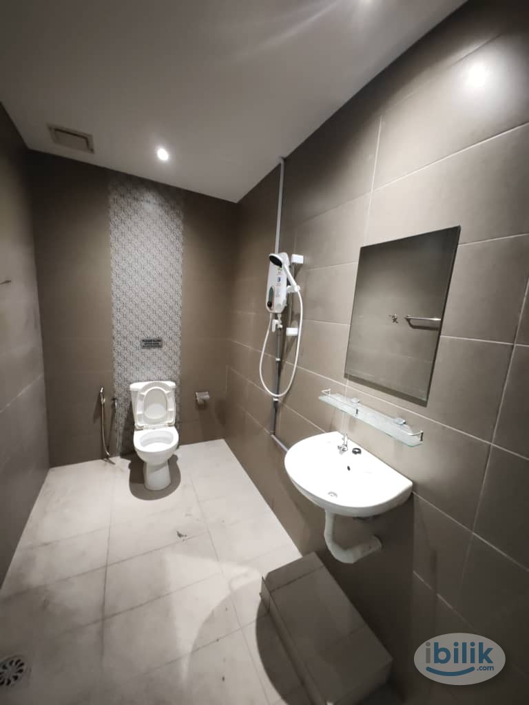 Single Room at Masjid Jamek, KL City Centre - Image 4