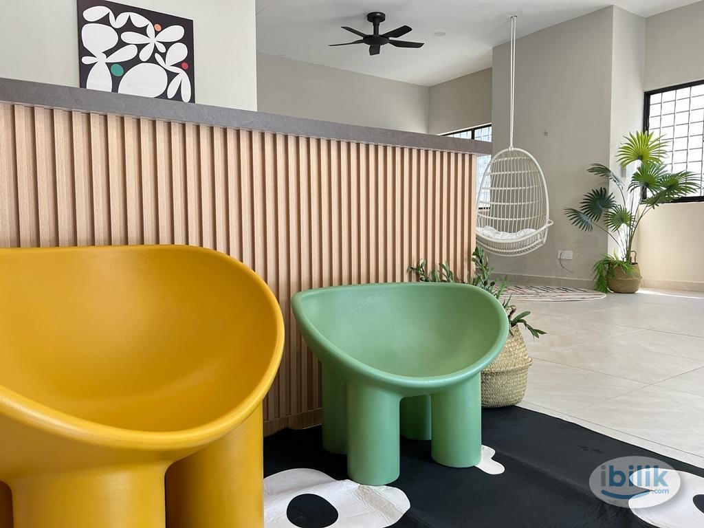 Urban Comfort with Easy KLCC Access: Your Ideal Room Rental Awaits! 🏡🌆💫 - Image 1