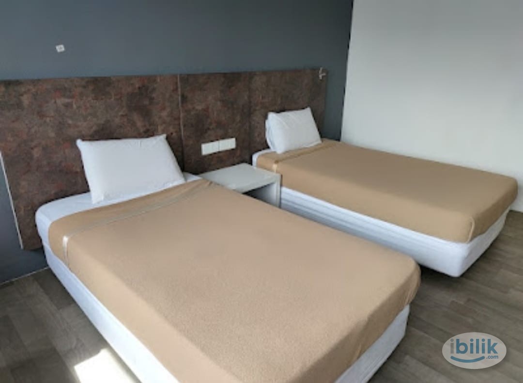 🏨 Your Haven in the Heart of Chow Kit: Swing & Pillow Rooms at M1 Hotel 🛏️ - Image 3