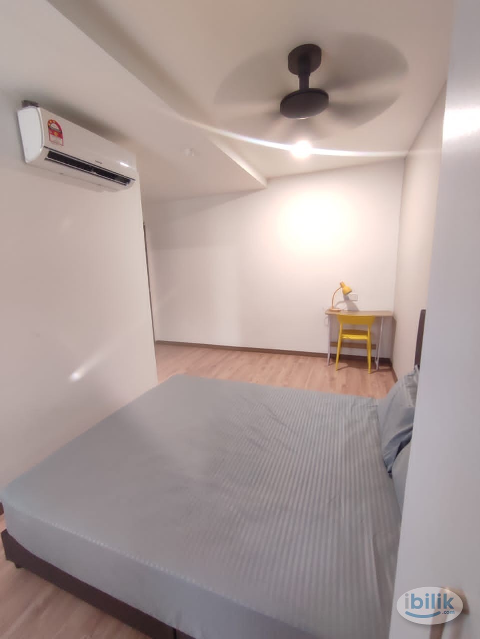 City Centre Charm, Steps from MRT: Your Room Rental Awaits! 🏡🚇 - Image 2