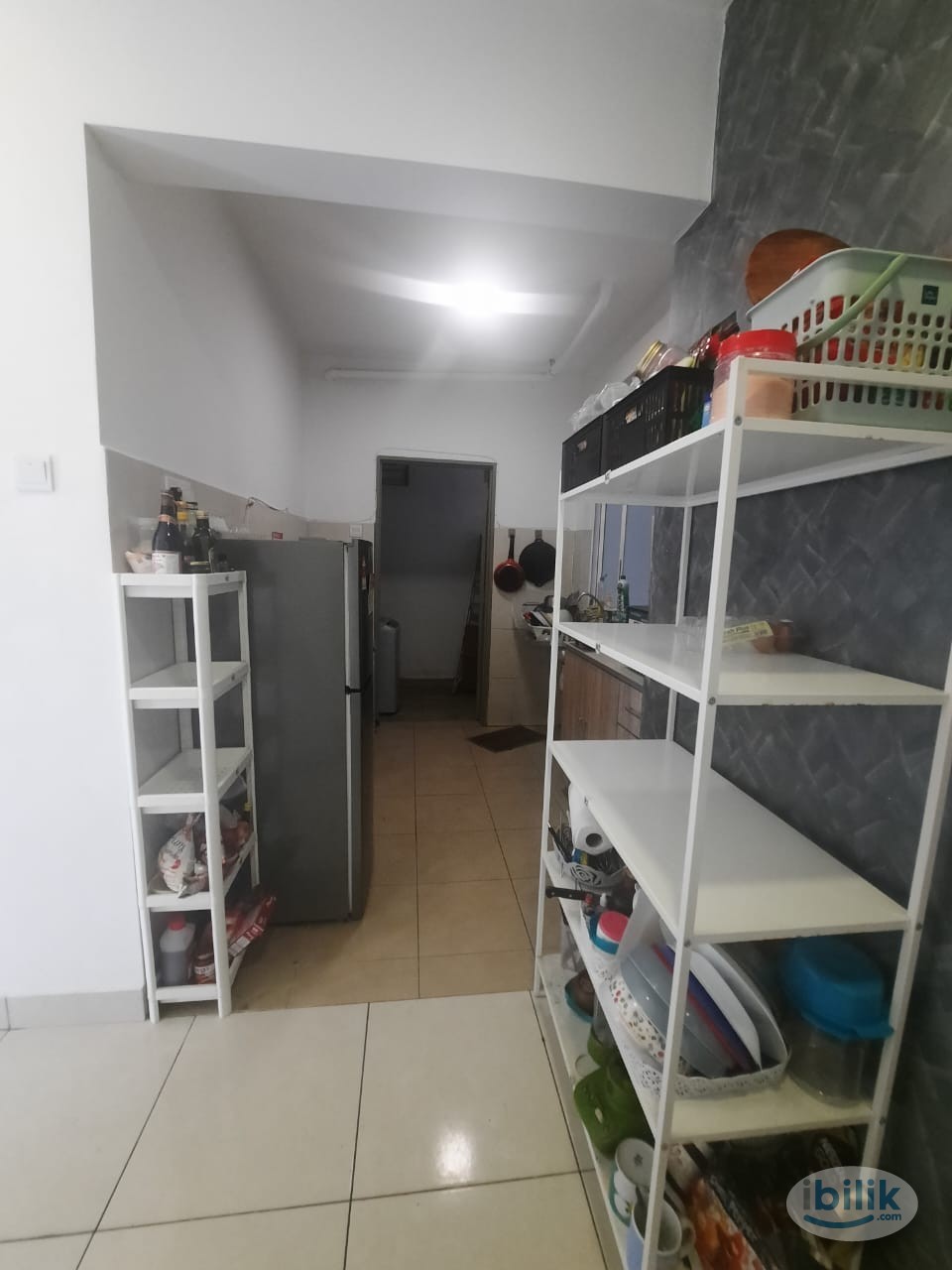 Middle Room at PUNCAK 7 RESIDENCE, Shah Alam, Selangor - Image 3
