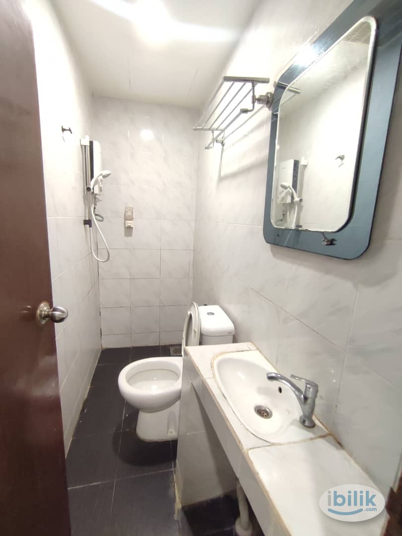 🥳Zero Deposit🥳 🏕️Private Room attached bathroom🏕️ 🚠near MRT maluri👣 - Image 2