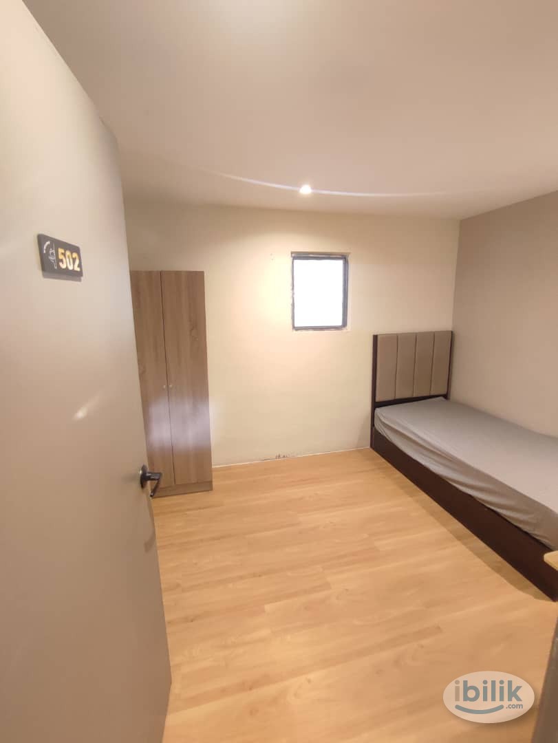 🥳3min walking to pasar seni station 🚉 Private Room With New furniture 👣 🥰Zero Deposit/Low deposit acceptance 😍 - Image 1