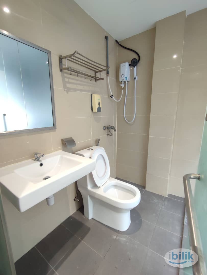 🥳3min walking to pasar seni station 🚉 Private Room With New furniture 👣 🥰Zero Deposit/Low deposit acceptance 😍 - Image 2