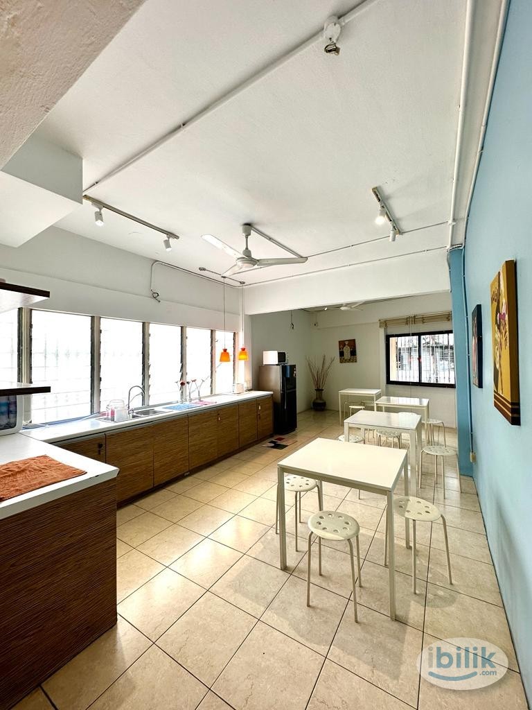🚗Move In immediaty 🏘️AirbnbConcept Room Room with private toilent🏘️  🥰Zero Deposit/Low deposit acceptance 😍 - Image 2