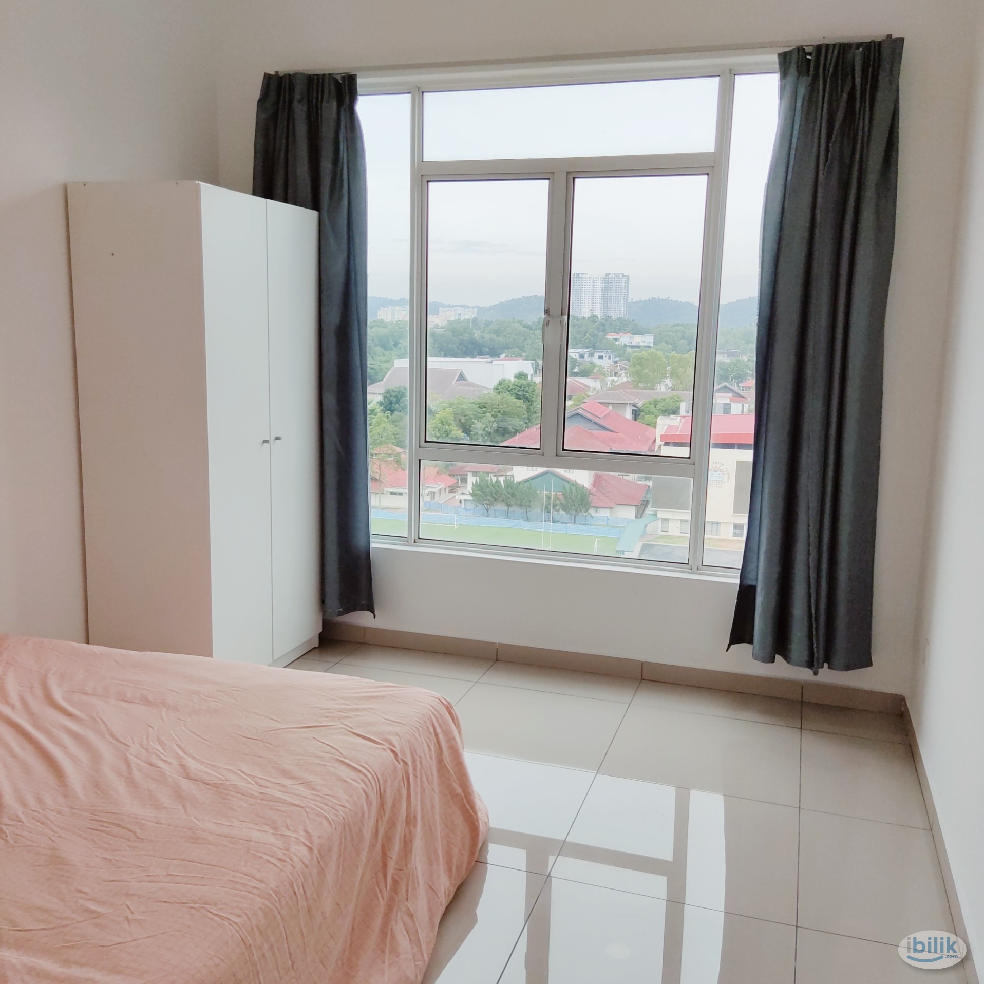 Middle Room, Aircon & Fan near Equine Park, Alice Smith School, Tmn. Universiti, Putra Permai, 16 Sierra, Cyberjaya, Hos - Image 1
