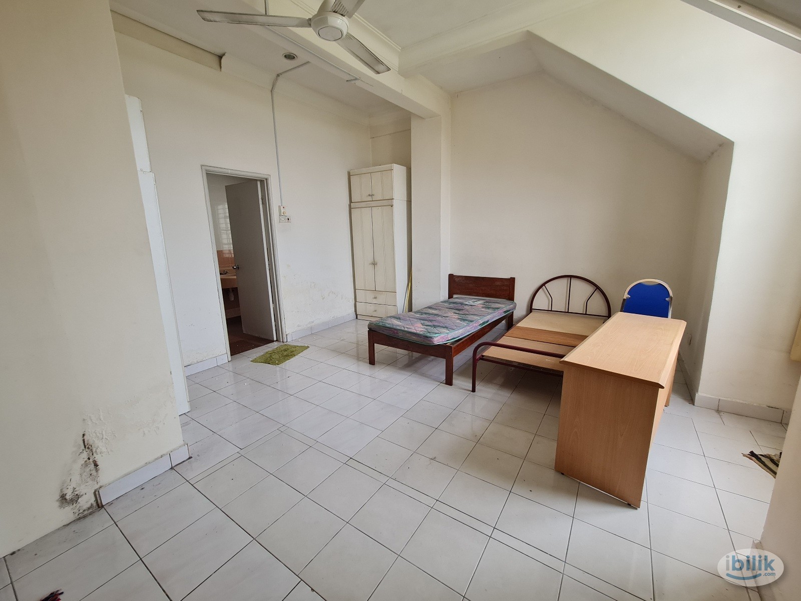 Master Room at Flora Green Condo, Opposite UTAR - Image 1