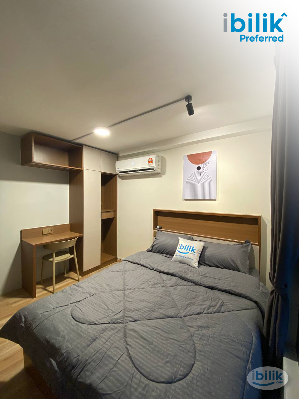 Comfy and Affordable Queen Bedroom, Arte Cheras - Image 2