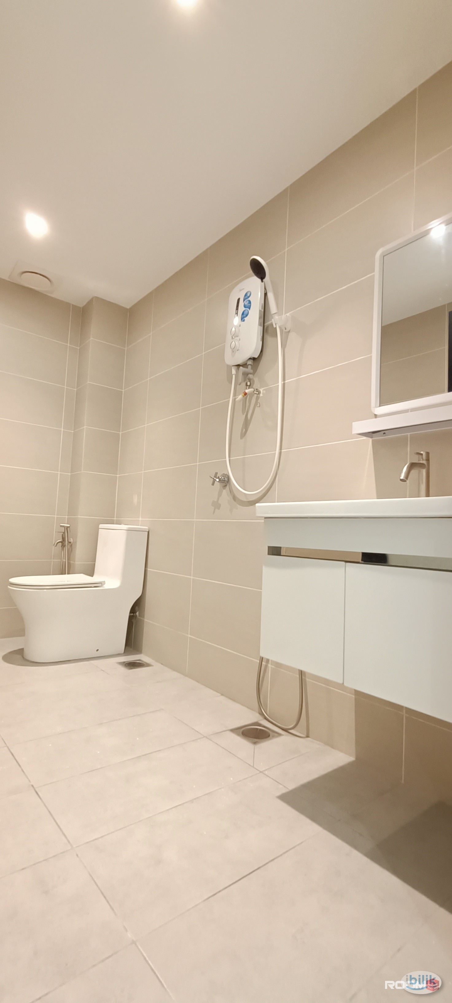 Walkiny distance 5 to 10 minute to 1 utama room to rent 🏠🛏️✨✨✨✨ - Image 2