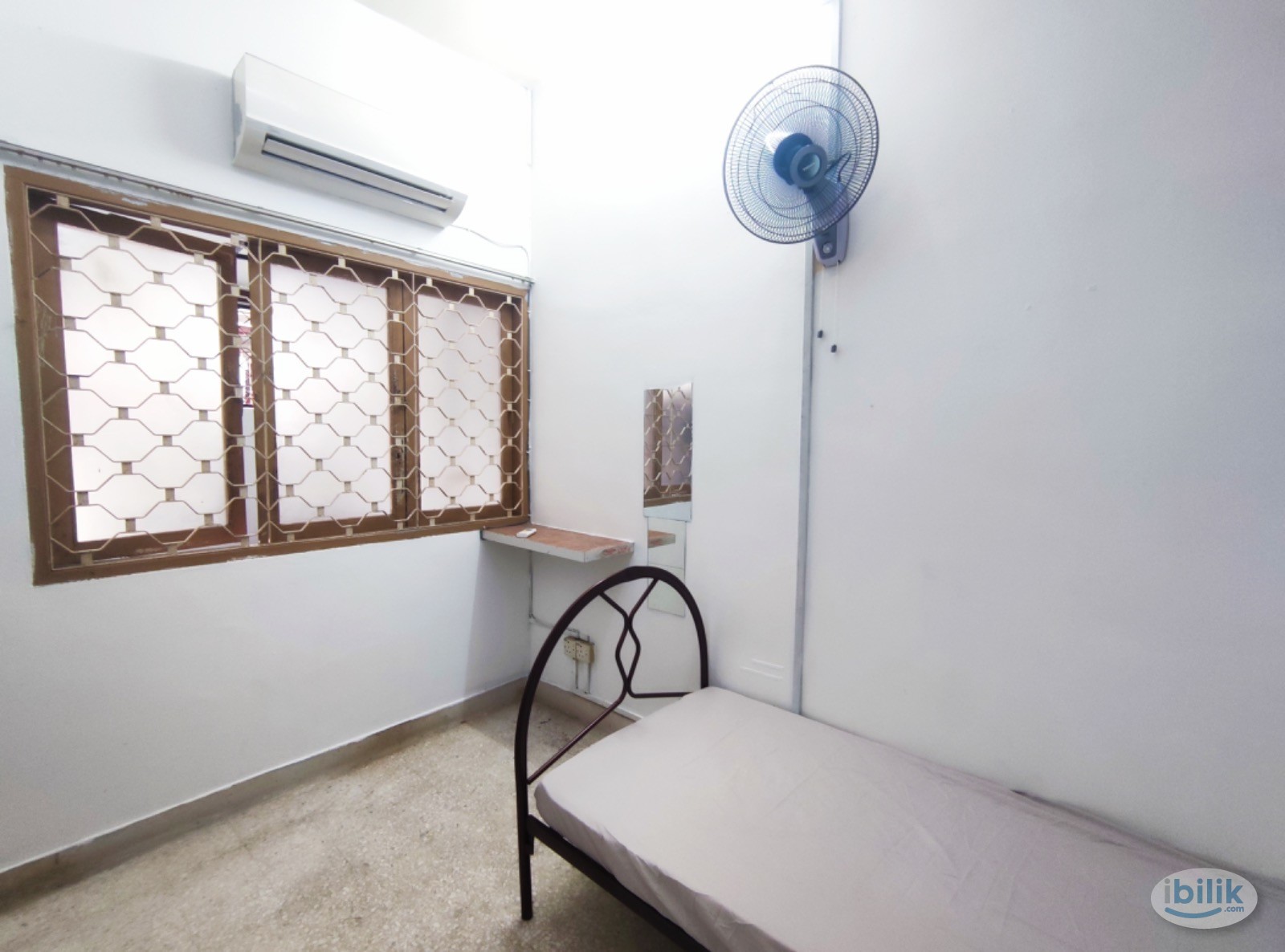 🏠✨Room to rent in Jalan Tempua, Puchong Jaya Room available. Gate & Guarded Unit  ✅✨🏠 - Image 1