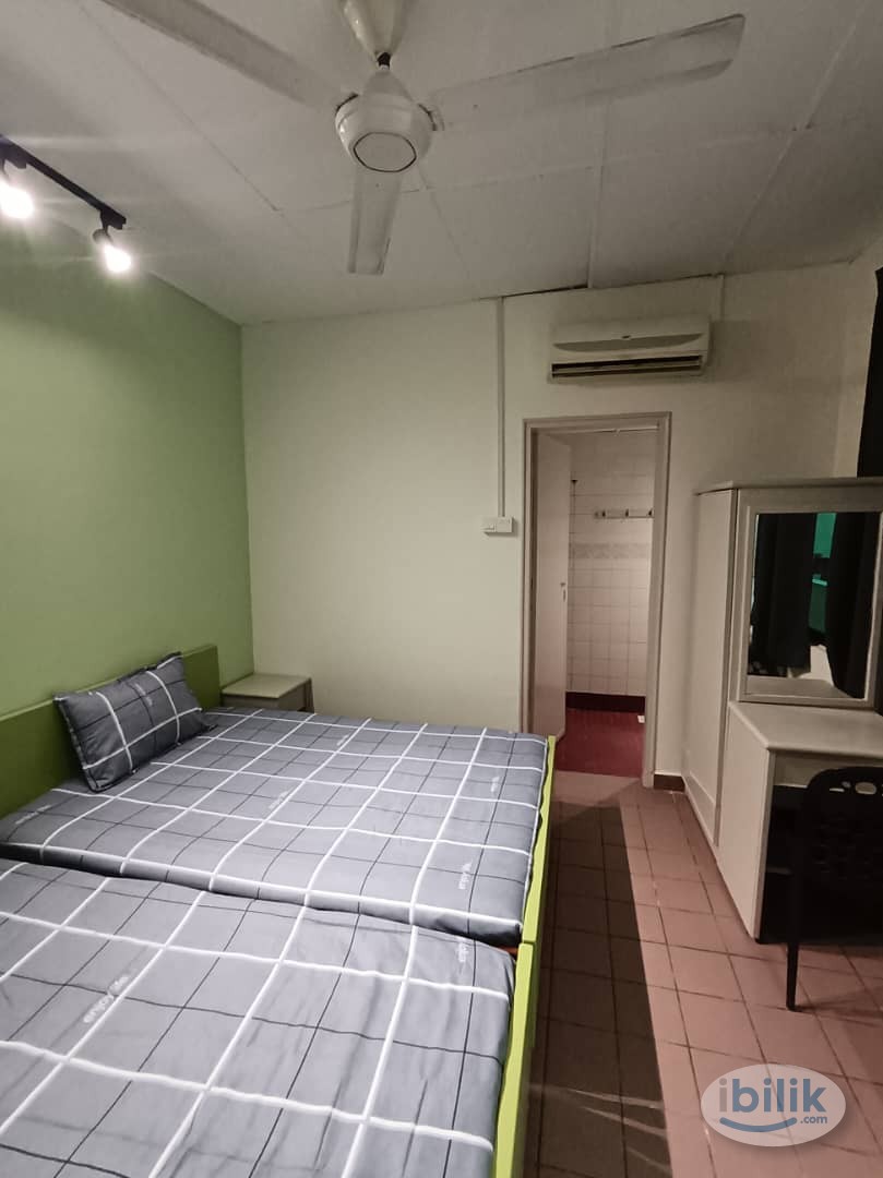 "Zero Deposit Room Rental in Chow Kit Near HKL: Your Hassle-Free Haven Awaits!" 🏡🏥🚫💰 - Image 3