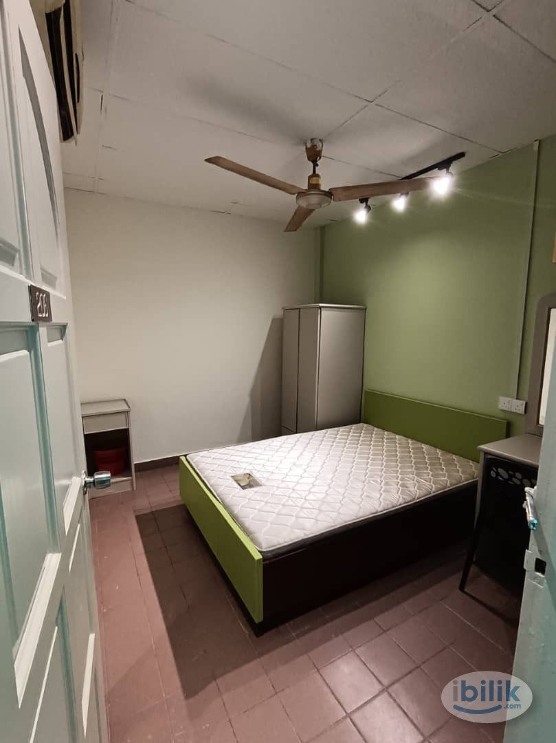 "Zero Deposit Room Rental in Chow Kit Near HKL: Your Hassle-Free Haven Awaits!" 🏡🏥🚫💰 - Image 4
