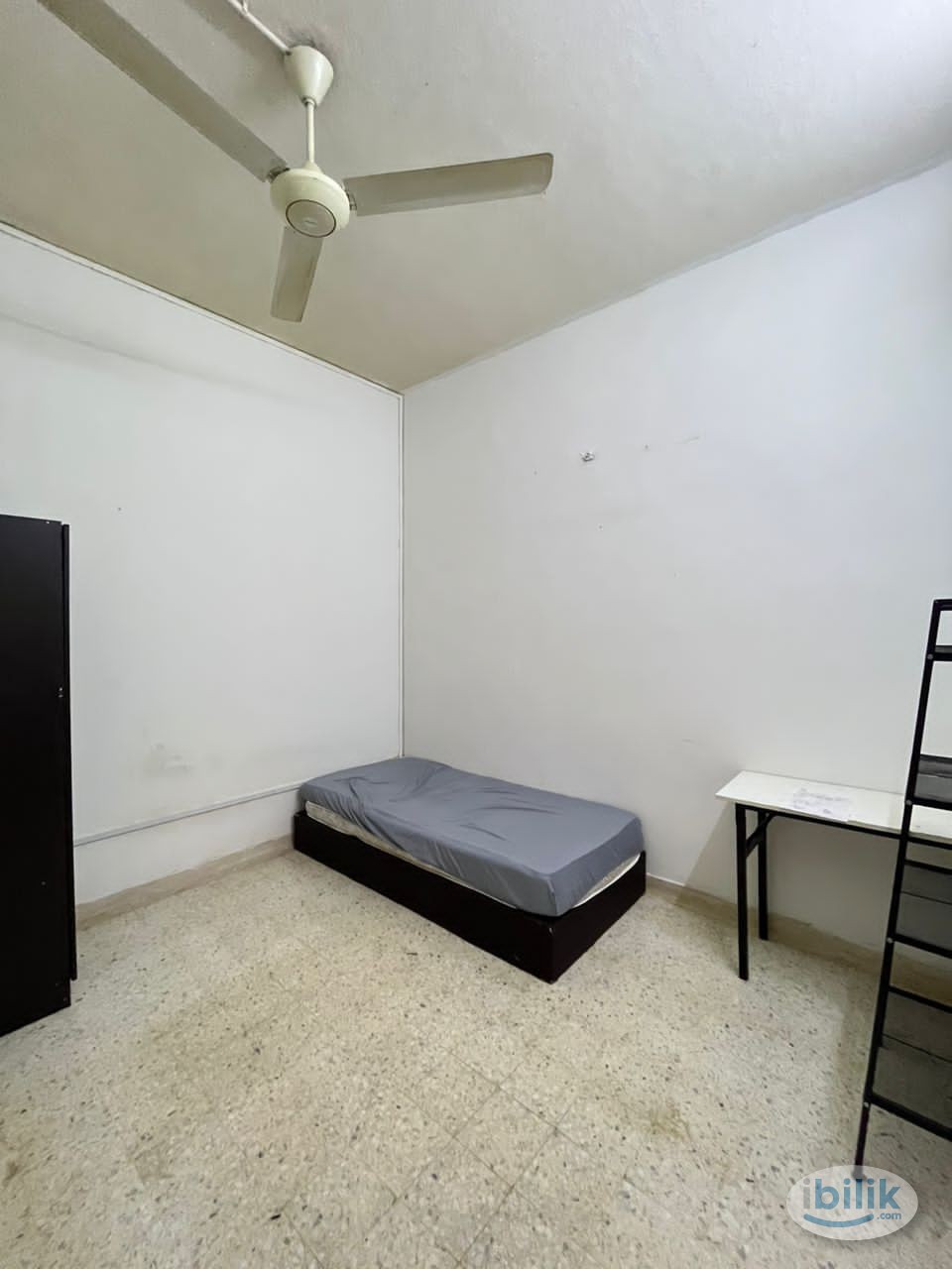 Just a walk to Starling Mall 📍 Single Room Rent in Damansara Utama, Petaling Jaya - Image 3