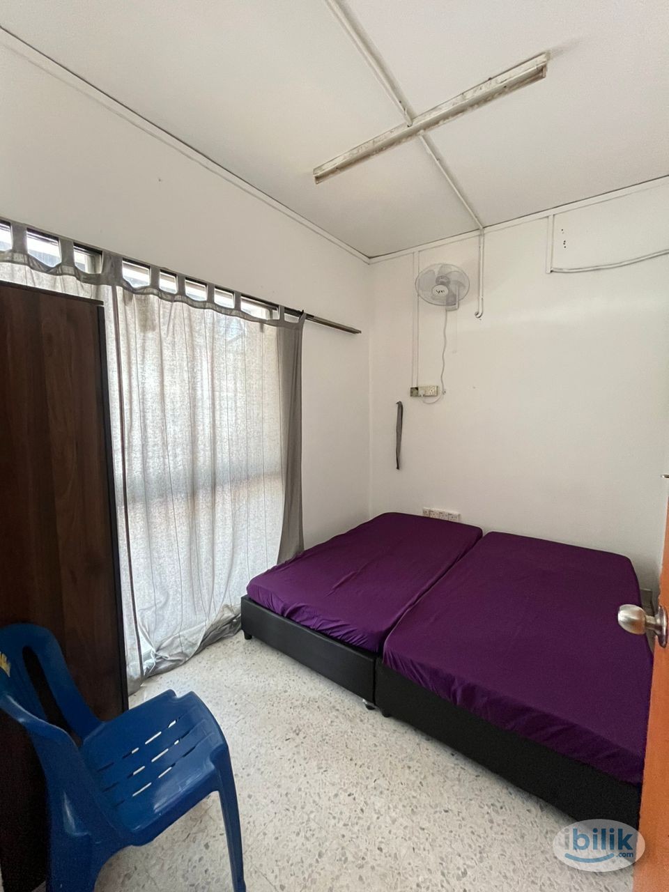 🌟 Damansara Utama single room with outdoor window 🪟🚶‍♀️100m to LRT 🚇💫Move-In Ready 🚀🔑💫 - Image 1