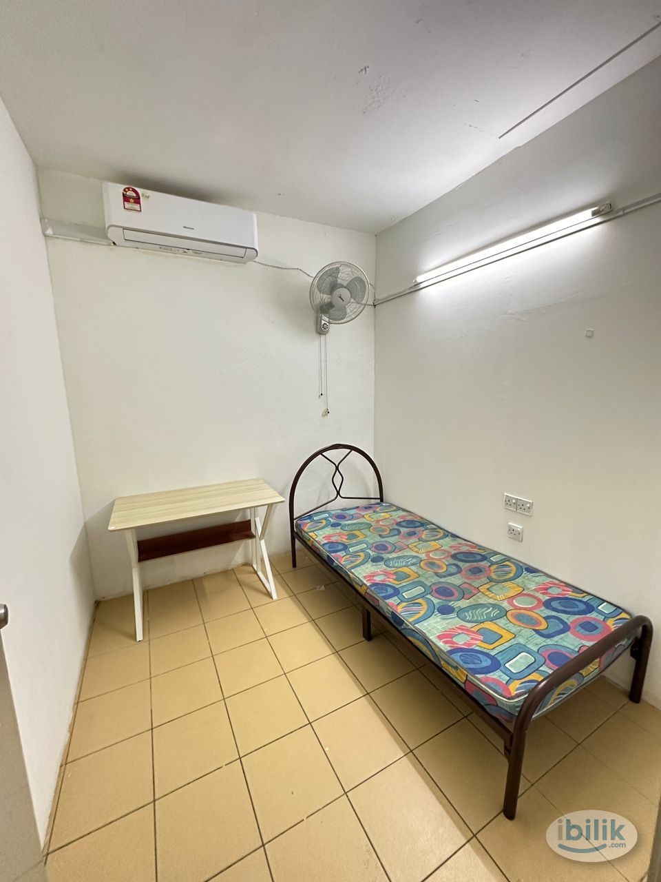 Walking distance to Starling Mall  🛌 Single Room for Rent at Damansara Utama - Image 1