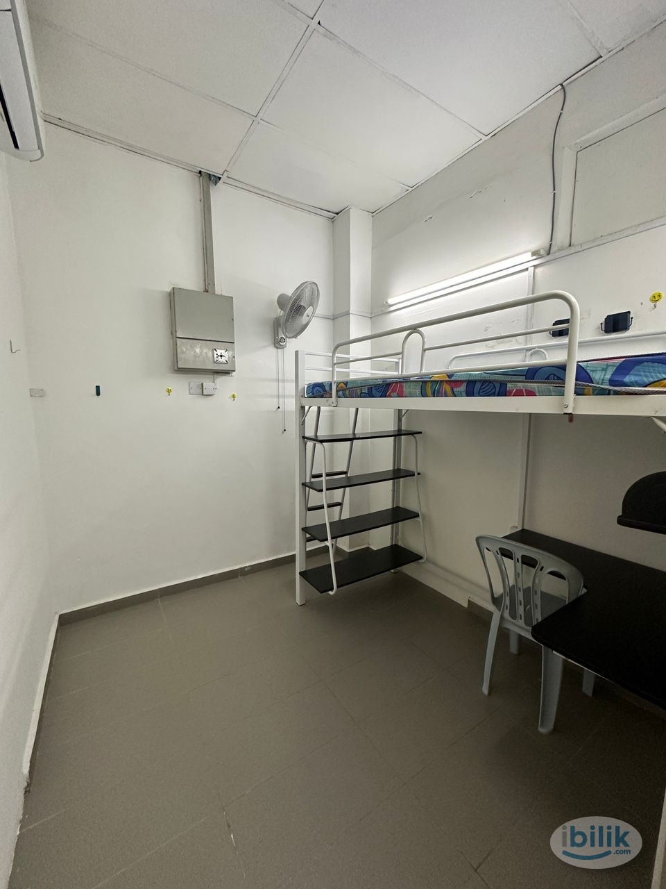 Low Depo❗ Room for Rent at Damansara Utama near to Starling mall 🛌 - Image 1