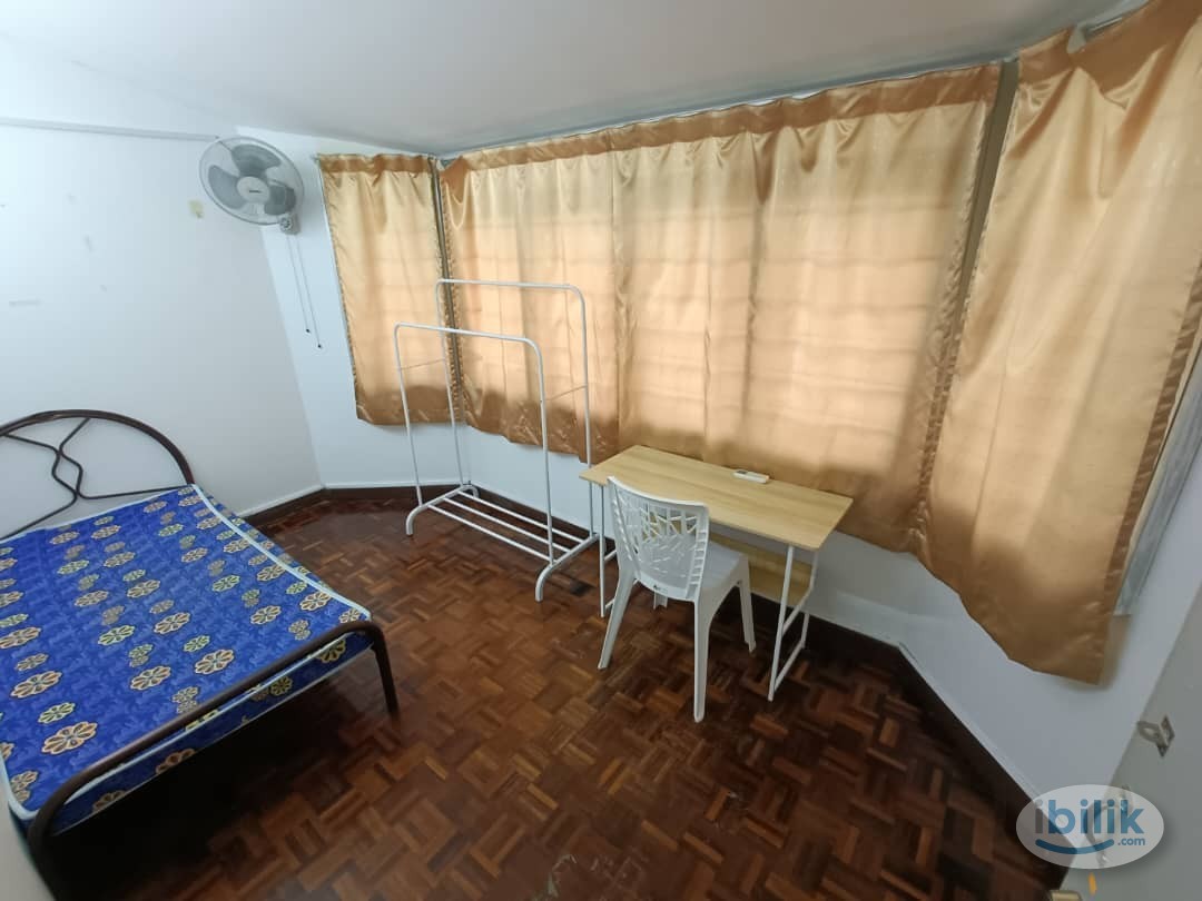 One Month Deposit 😲 Room for Rent with Air-Cond at SS2 - Image 1