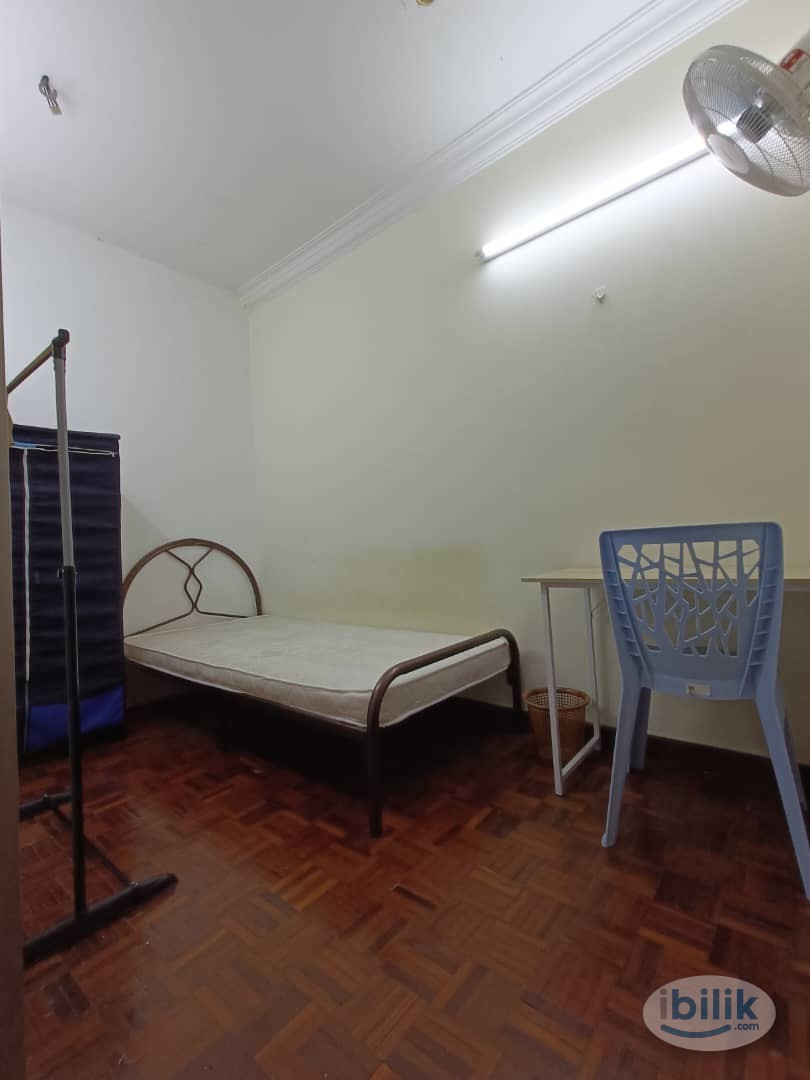 Room Available for Rent in SS2 with Free WiFi 📱 - Image 4