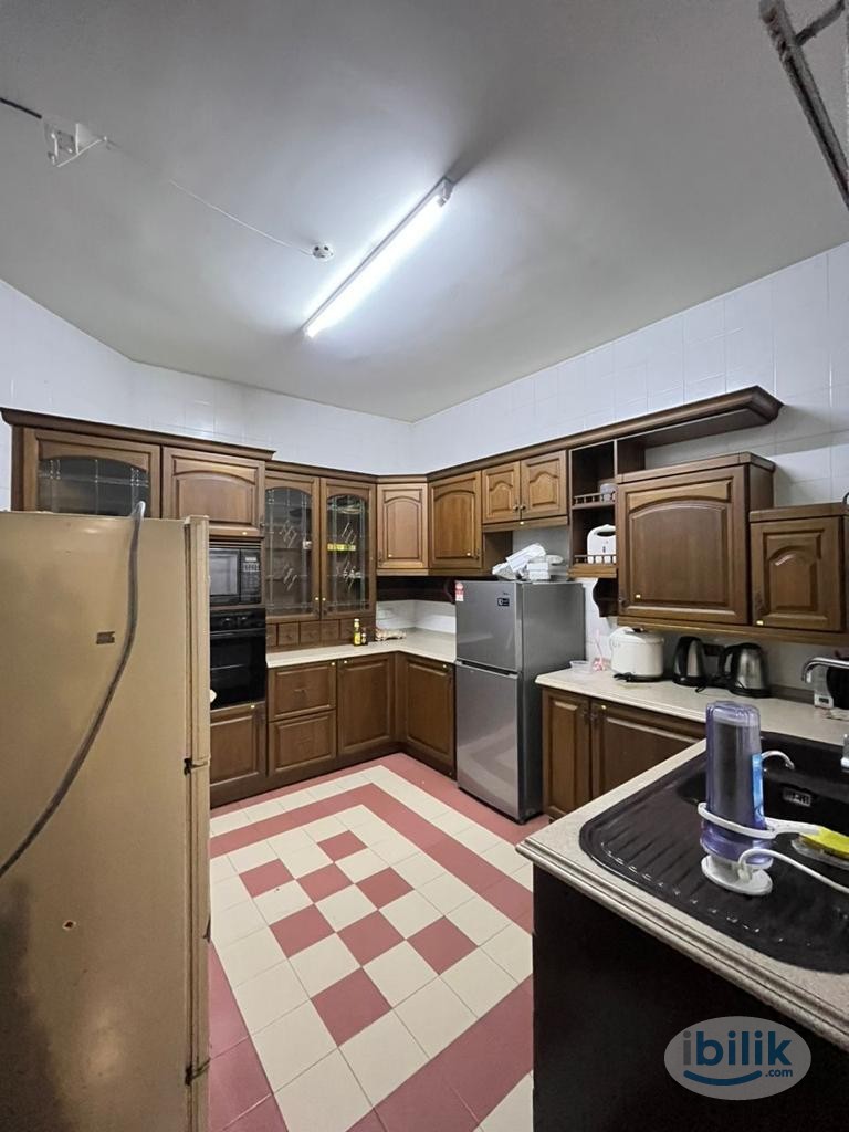 ❗️❗️❗️ Room attach AirCond ❄️ and Free WiFi 🛜 @ Jalan Bayan, Bandar Puchong Jaya 🏠🛏️✨ - Image 3