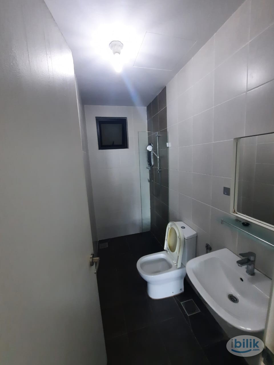 Middle Room at D'Sands Residence, Old Klang Road - Image 4