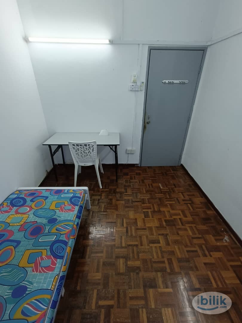 Bilik Sewa with Air-Cond 🛌 7mins to Setia City Mall - Image 1