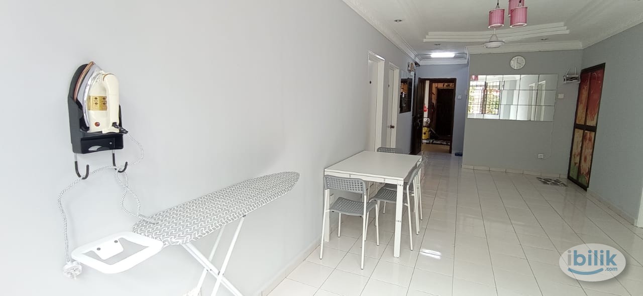 Master Room at Sri Astana, Batu Caves/sharing room/girl muslim/fully furnised/wifi - Image 3
