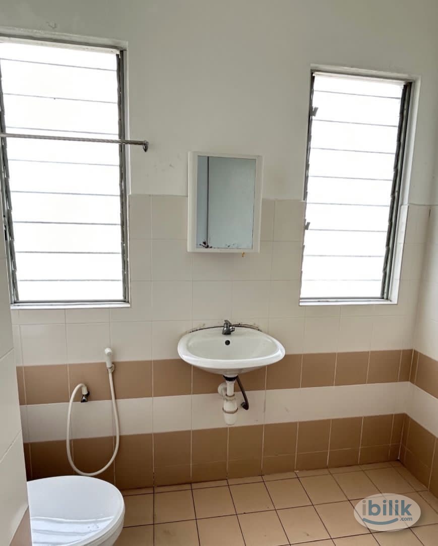 [5 Min to Sunway Geo] Middle Room for Rent in Residensi Laguna - Image 3