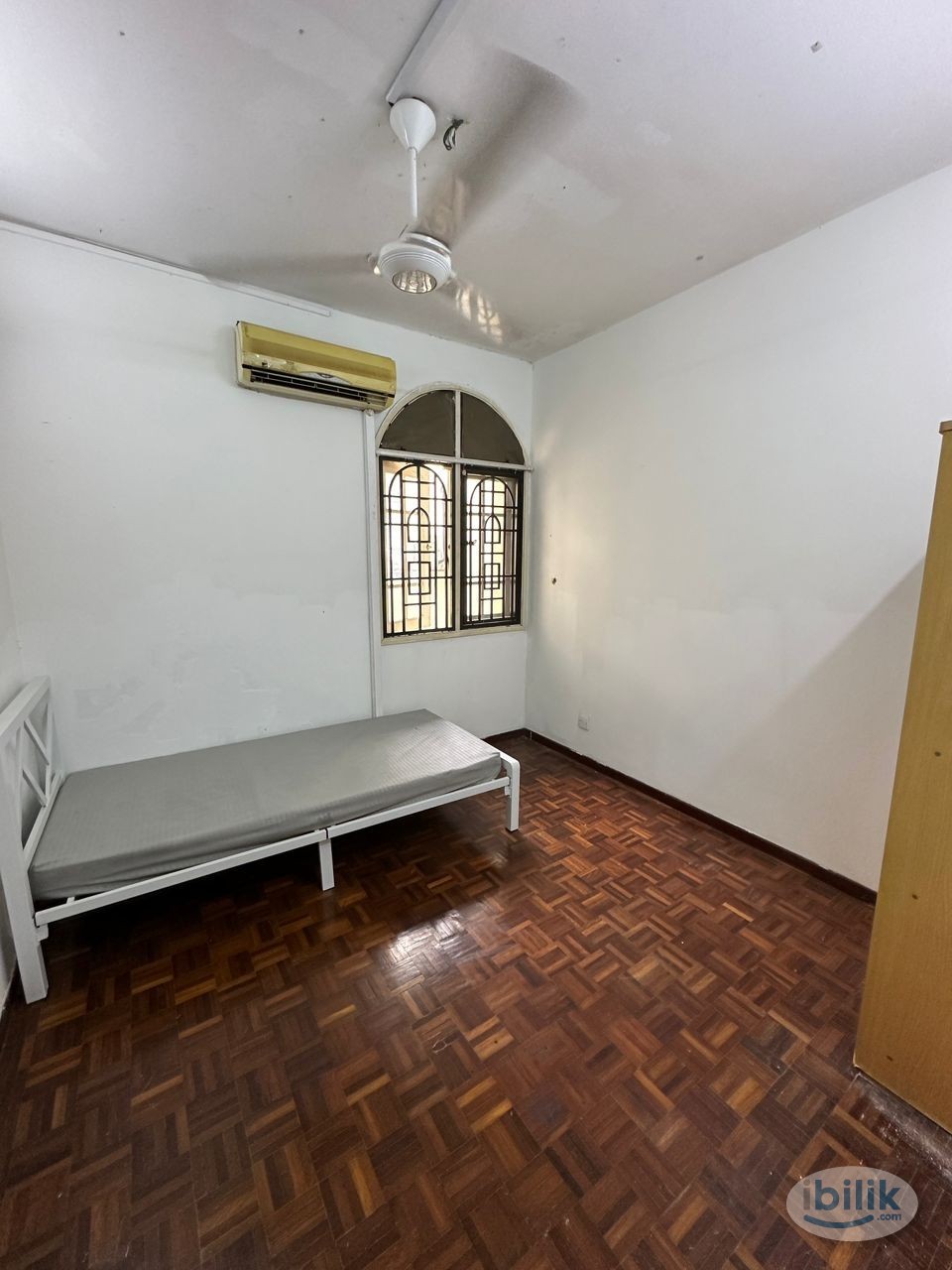 Low Deposit ❕ Non Sharing Room + Air-Cond ❄️ at Taman Wawasan Puchong - Image 1
