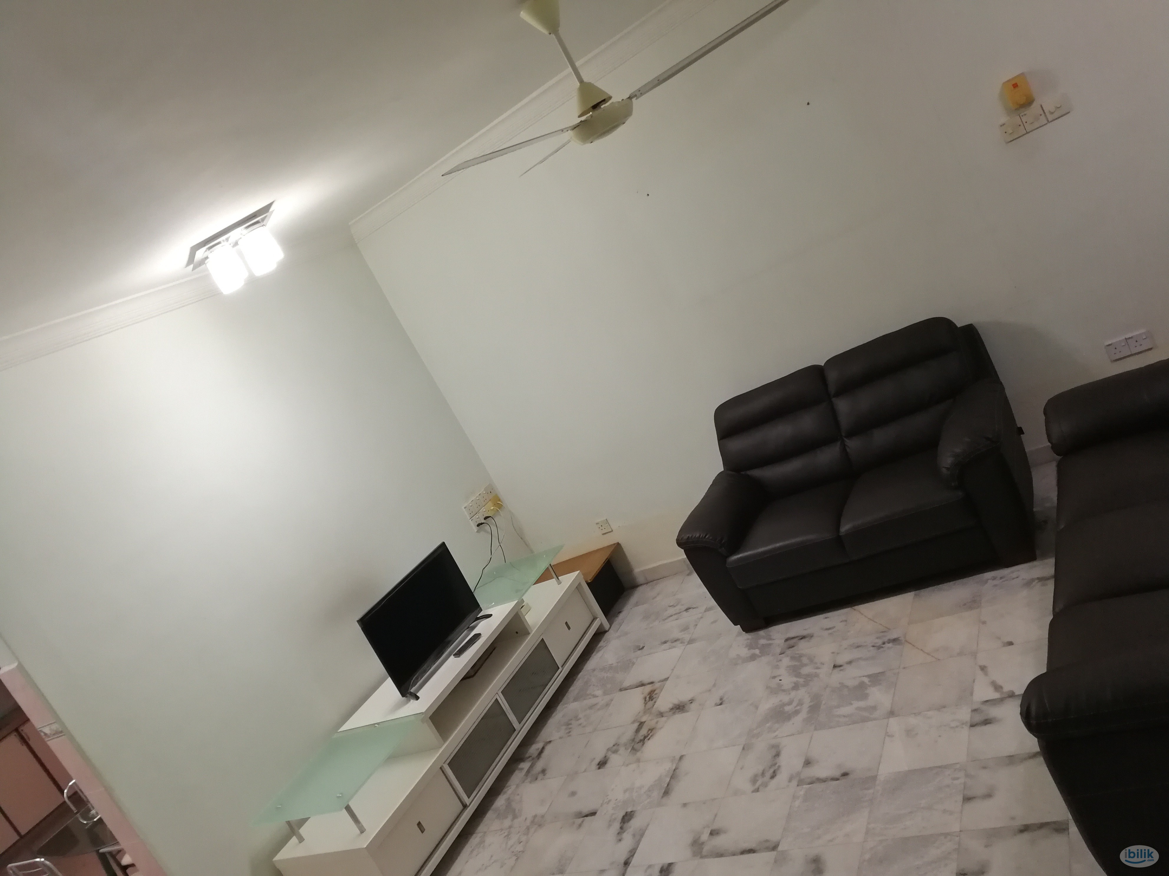 Master Room with Air-conditioner at KTC3 Kulim - Image 2