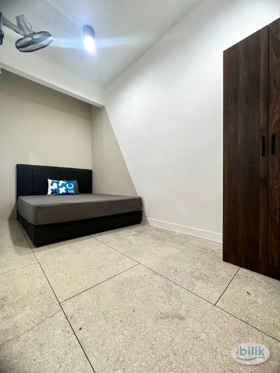 ZERO DEPOSIT😍美美房间在关卡附近✨Middle Room at Custom CIQ🎈 - Image 1