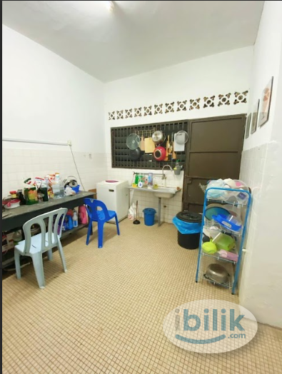 Limited Room Available in SEKSYEN 19 PETALING JAYA! 🏠 Hurry before it's gone! - Image 4