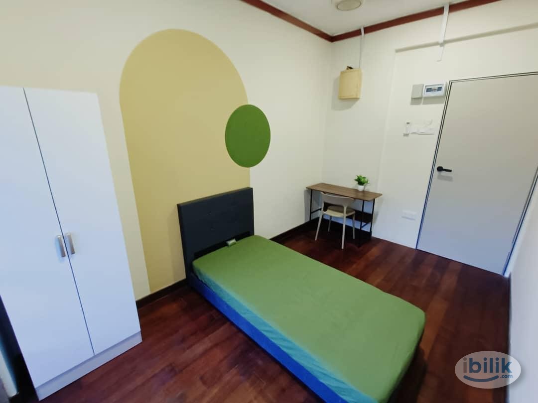 💥Middle Room at Bandar Bukit Raja, Klang💥🚩Nearby Aeon Mall Bukit Raja Klang,NSK Meru Klang,Setia City Mall🚩Free Car Park - Image 2