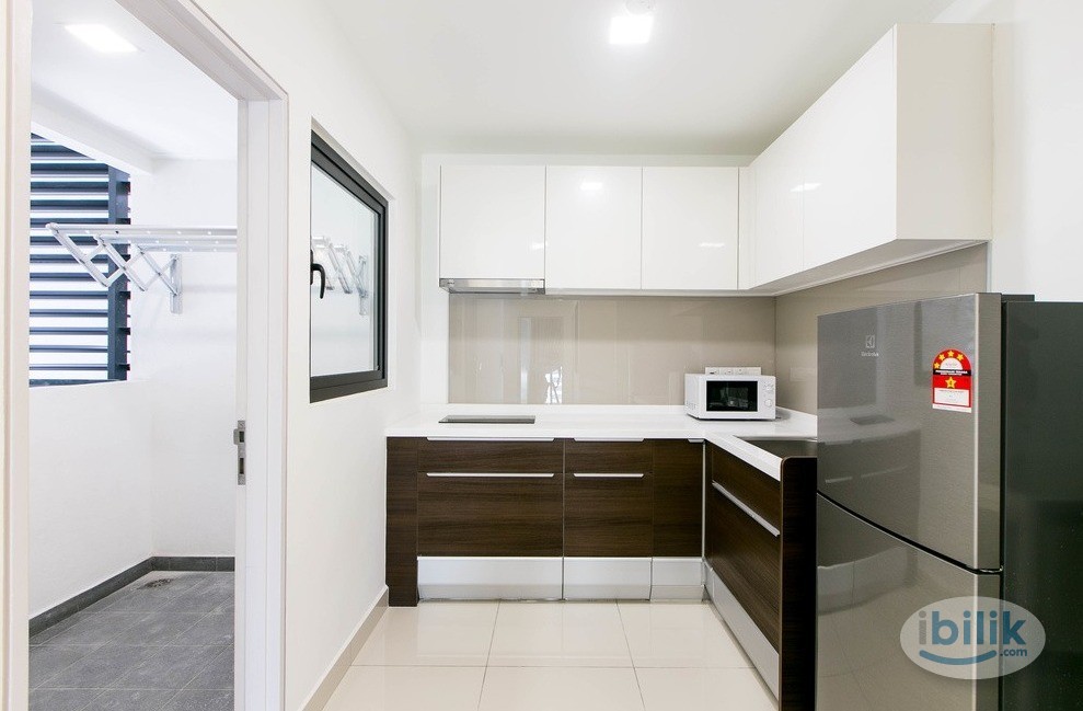 Linked with Mrt Balcony Room at D'Sara Sentral - Serviced Apartment, Shah Alam (No Aircond) - Image 3