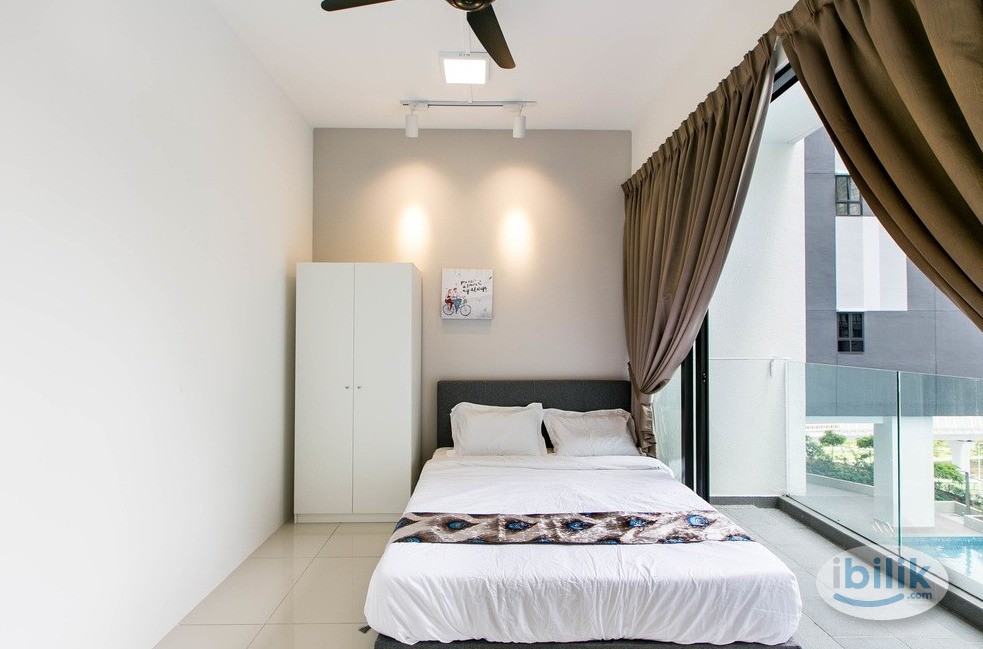 Linked with Mrt Balcony Room at D'Sara Sentral - Serviced Apartment, Shah Alam (No Aircond) - Image 1