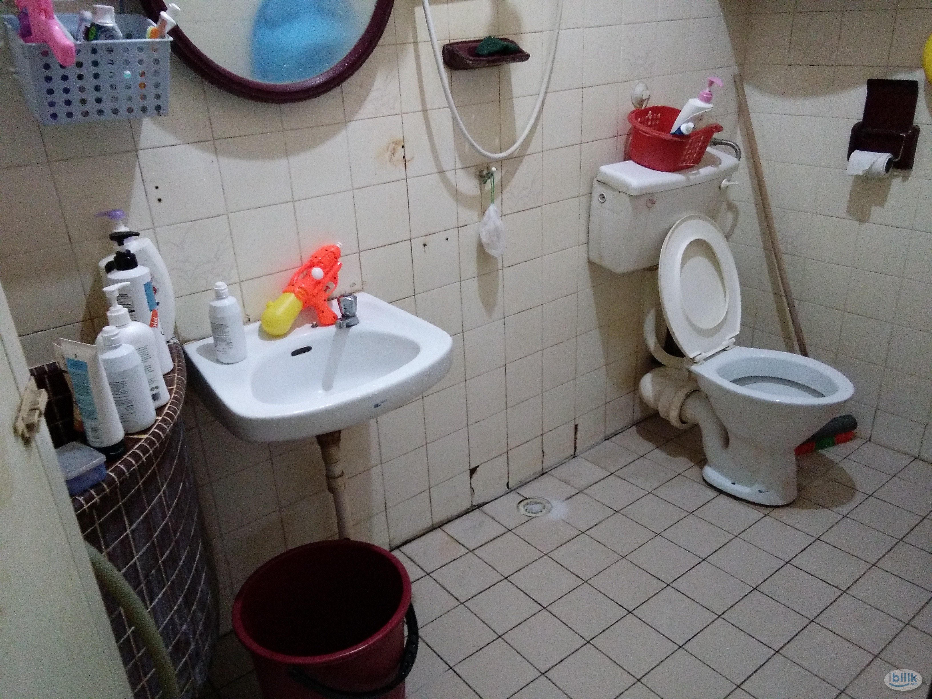 Single at Taman Bukit Jambul, Bukit Jambul - Image 4