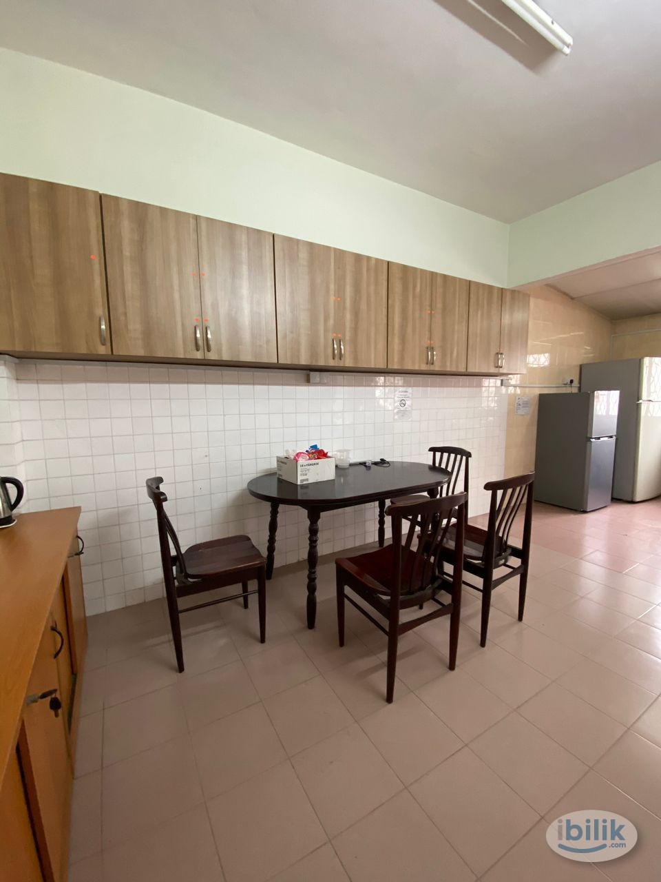 SS2 Female unit master bedroom with balcony for rent , room limited , 3mins drive to SS2 food court , 9min walk to SS2 f - Image 3