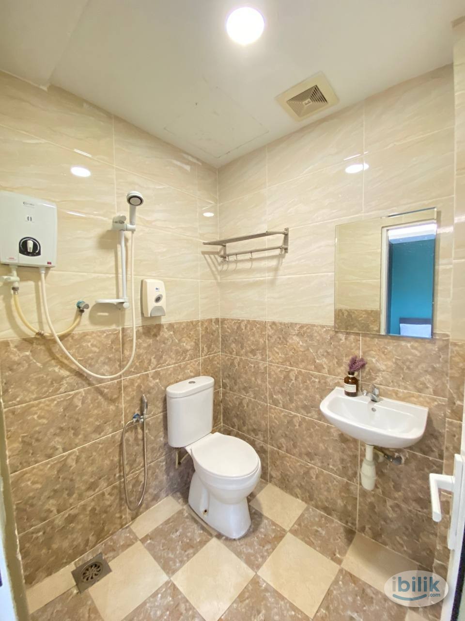 Near Bandar Sunway ❗ Room for Rent attach Private Toilet @ Monash - Image 1