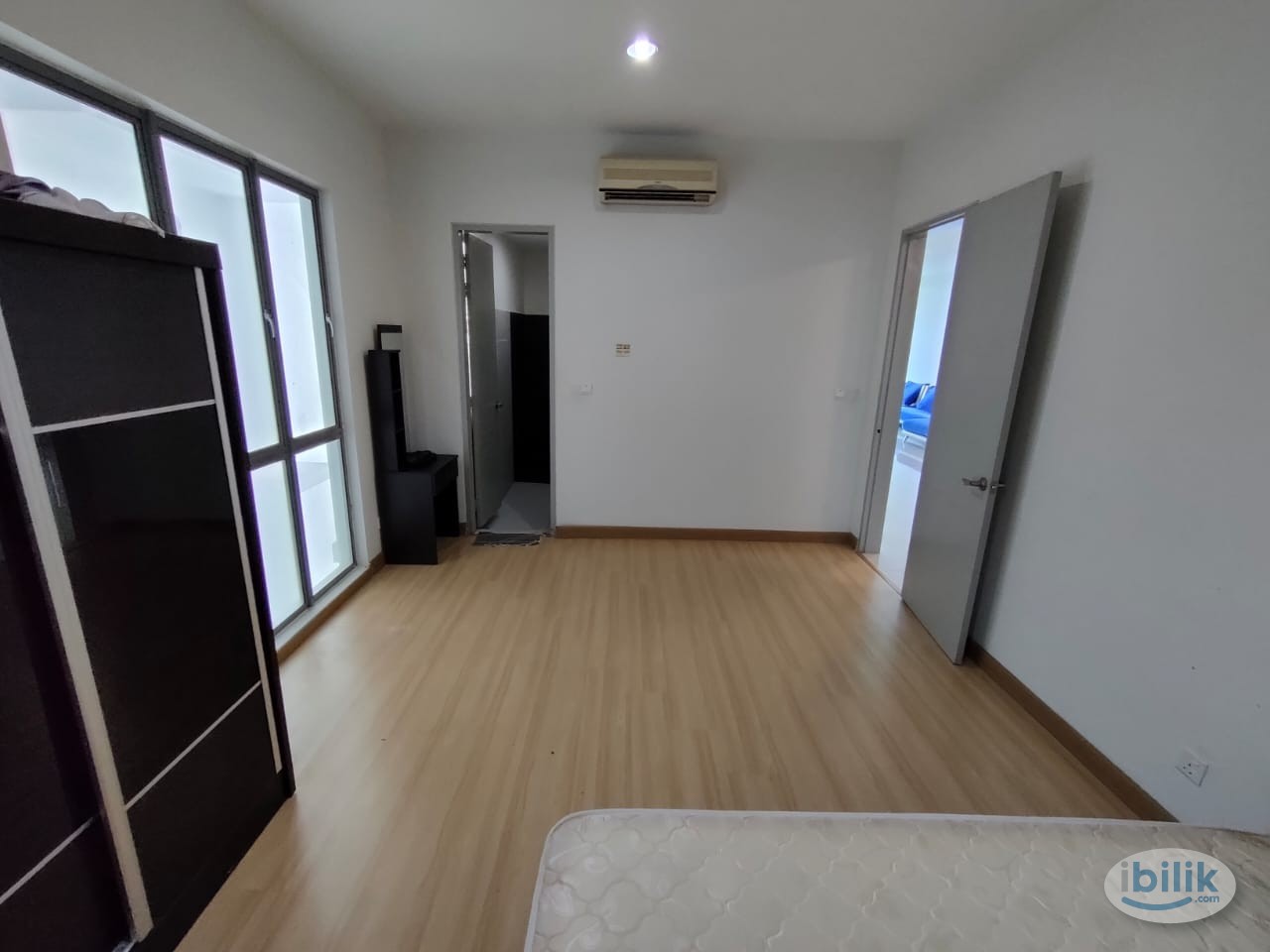 Puchong Private Bathroom Master Room Fully Furnish - Image 1