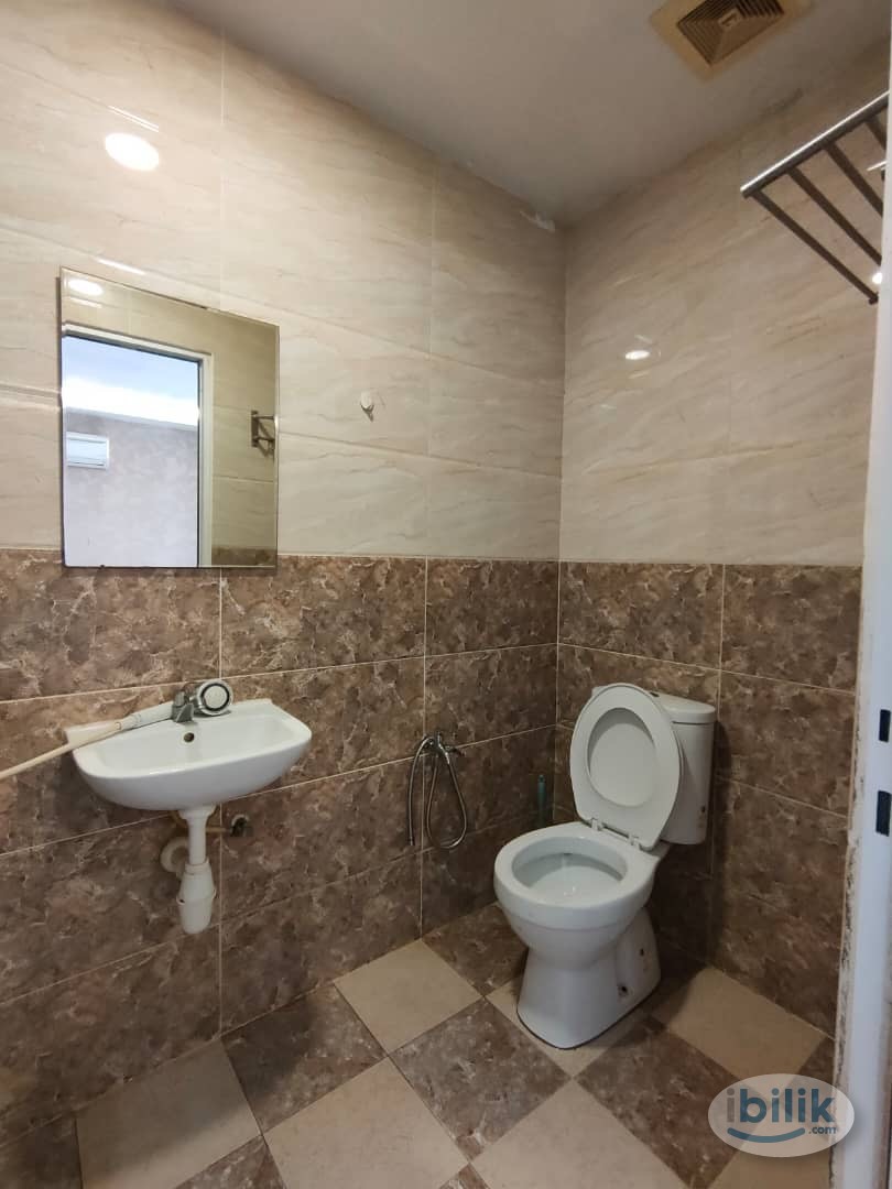 Master Room at PJS 8, Bandar Sunway - Image 2